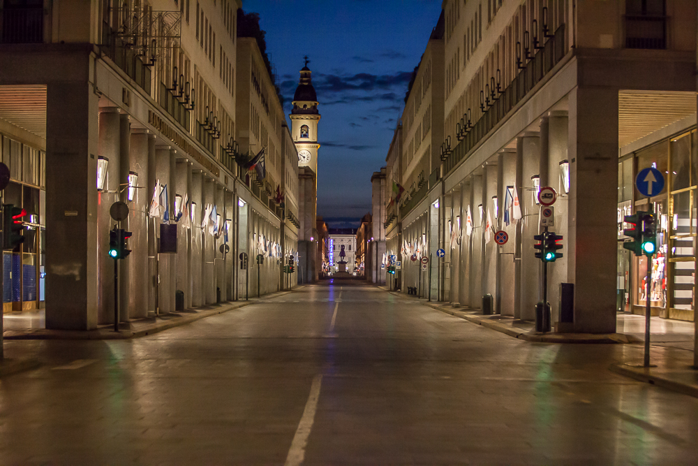 Via Roma da piazza Carlo Felice.