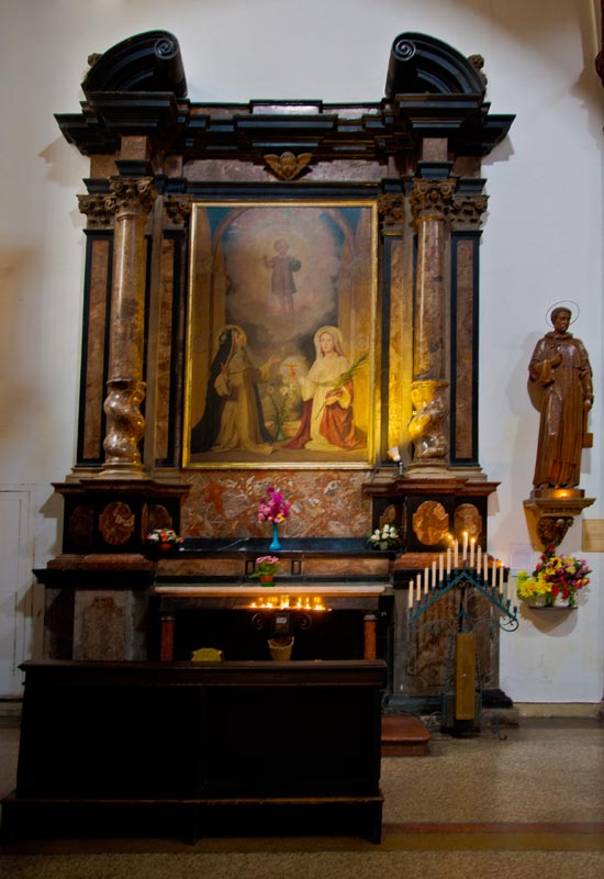 Altare di Santa Lucia e Santa Rosa