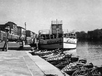 1930 ristorante Vittoria  sul battello Vittoria : motonave Vittoria navigazione sul Po, via Roma notte luci* old bn