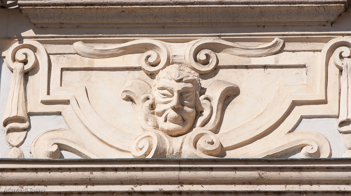 piazza S.Carlo mascherone