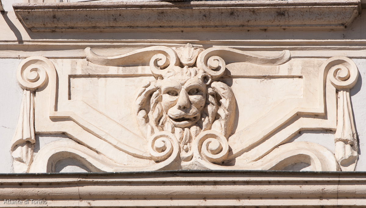 piazza S.Carlo mascherone