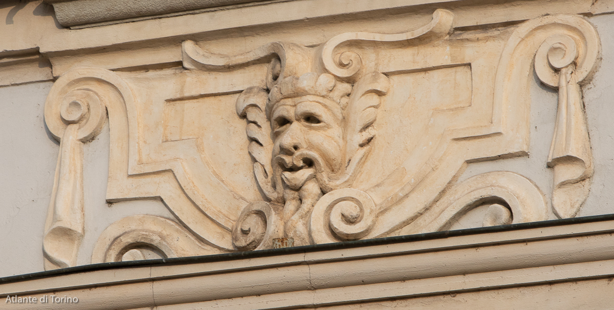 piazza S. Carlo mascherone
