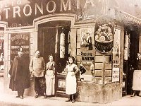 1924  Gastronomia Fratelli Ghignone in via Porta Palatina 2 angolo via Garibaldi